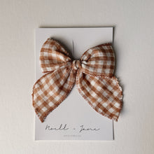 Sailor Bow - Maple Check