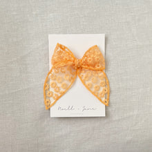 Sailor Bow - summer daisies