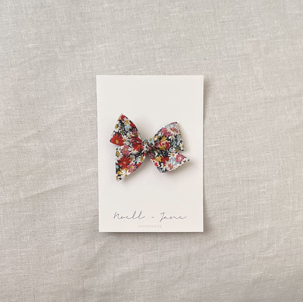 Small Pinwheel - daisies