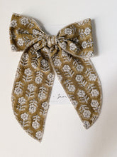 Sailor Bow - Marigold