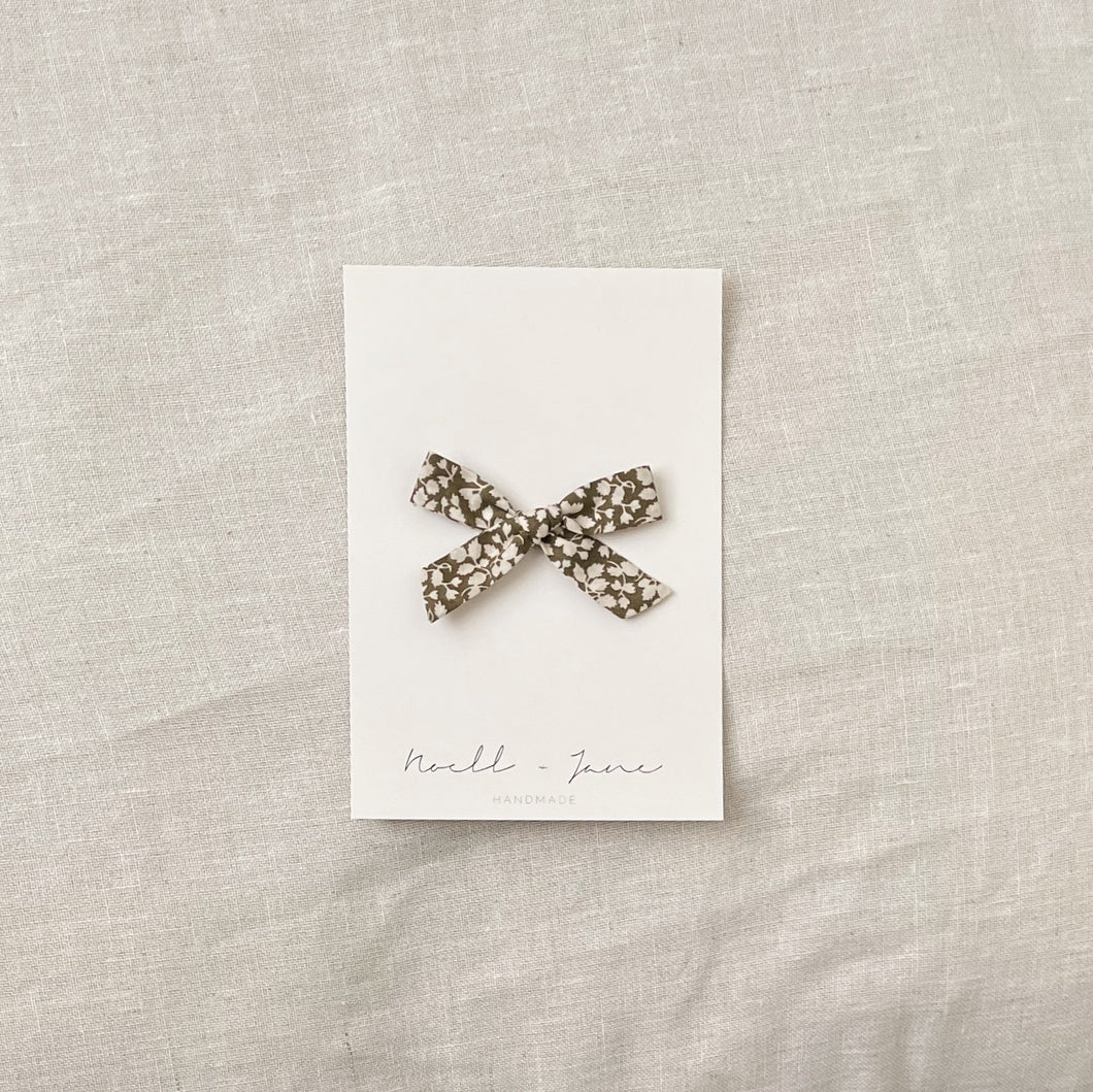 Small Schoolgirl - olive floral