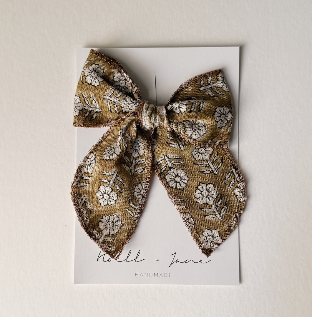 Sailor Bow - Marigold