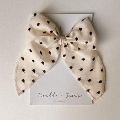 Sailor Bow - Colette