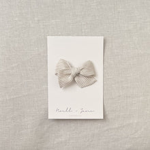 Small Pinwheel - natural stripe