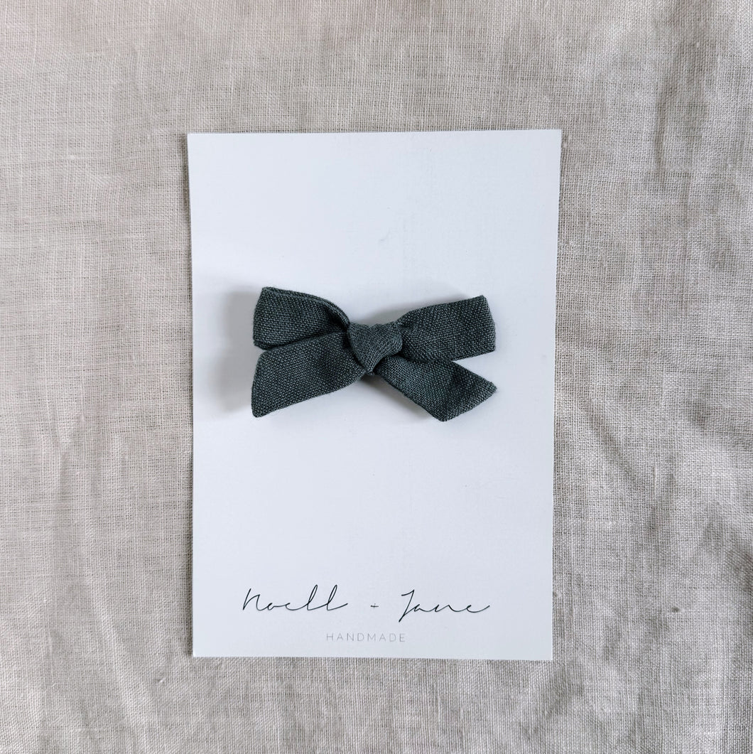 small schoolgirl - evergreen