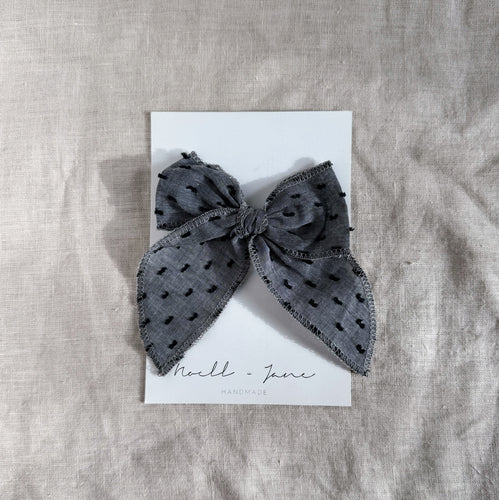 Sailor Bow - grey double dot