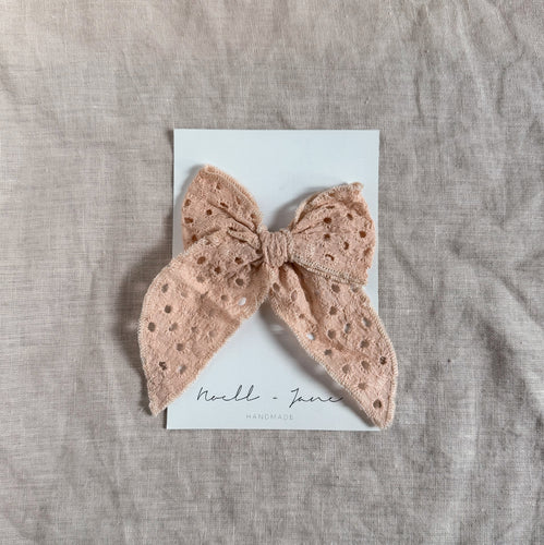 Sailor Bow - Peach eyelet