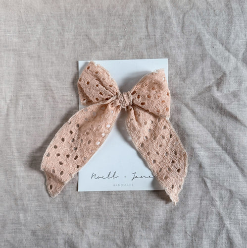 Sailor Bow - blush eyelet