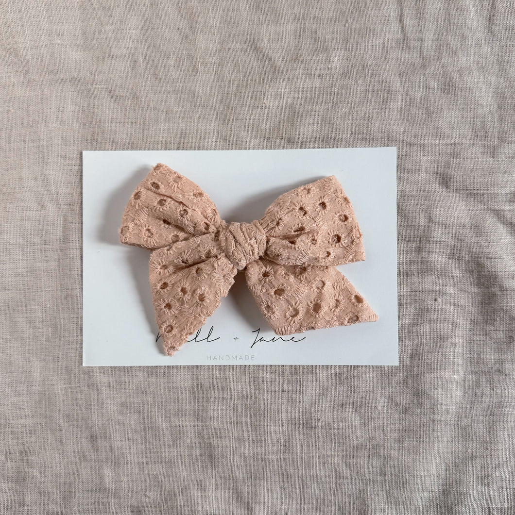 Large Pinwheel - blush eyelet