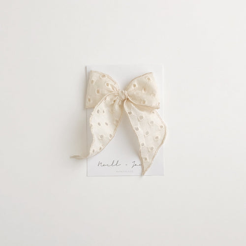 Sailor bow large - cream eyelet